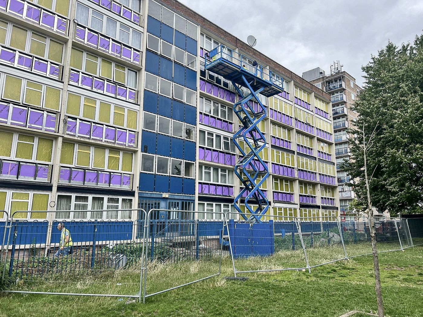Multi-storey façade refurbishment with access equipment
